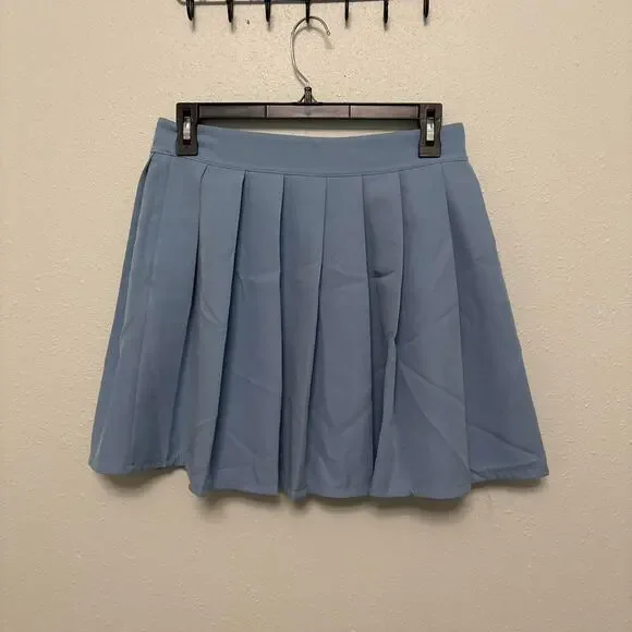 Bundle of 4 skirts sizes - Picture 2 of 8